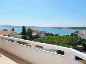 Apartments Donadic I, Caska